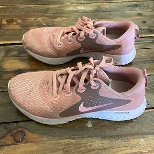 Nike Legend React shoes
